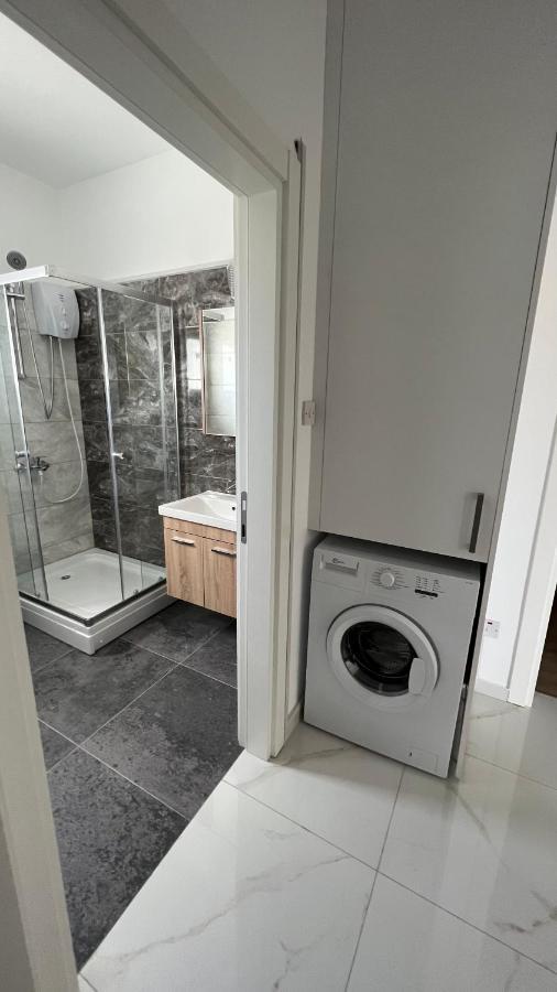 Tetris Apartment Spacious Comfortable Nicosia Ngoại thất bức ảnh