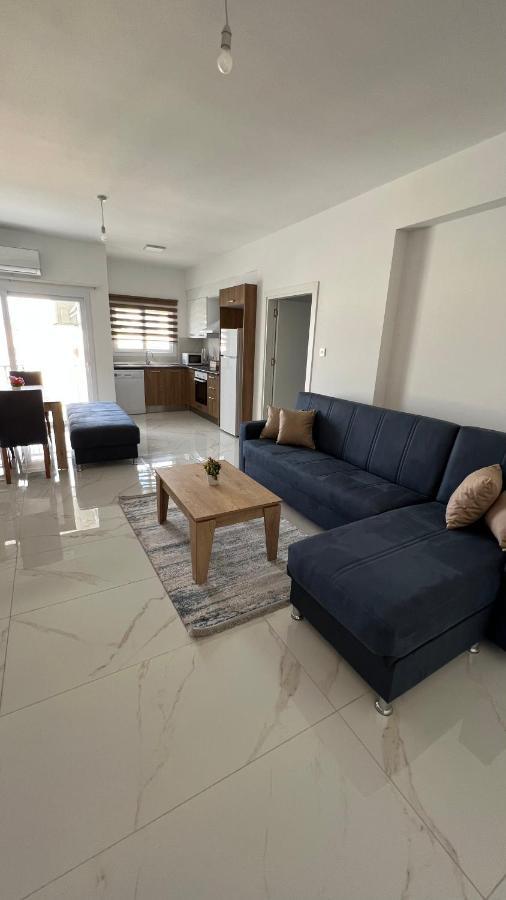 Tetris Apartment Spacious Comfortable Nicosia Phòng bức ảnh