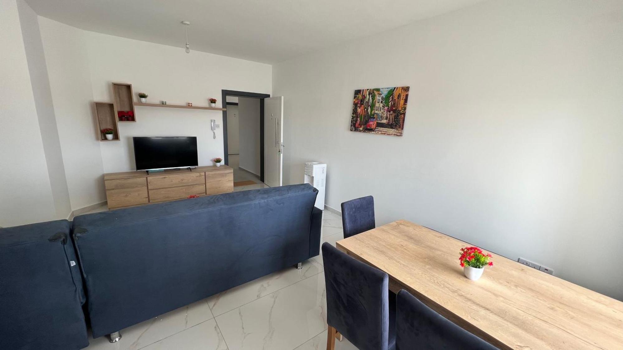 Tetris Apartment Spacious Comfortable Nicosia Phòng bức ảnh