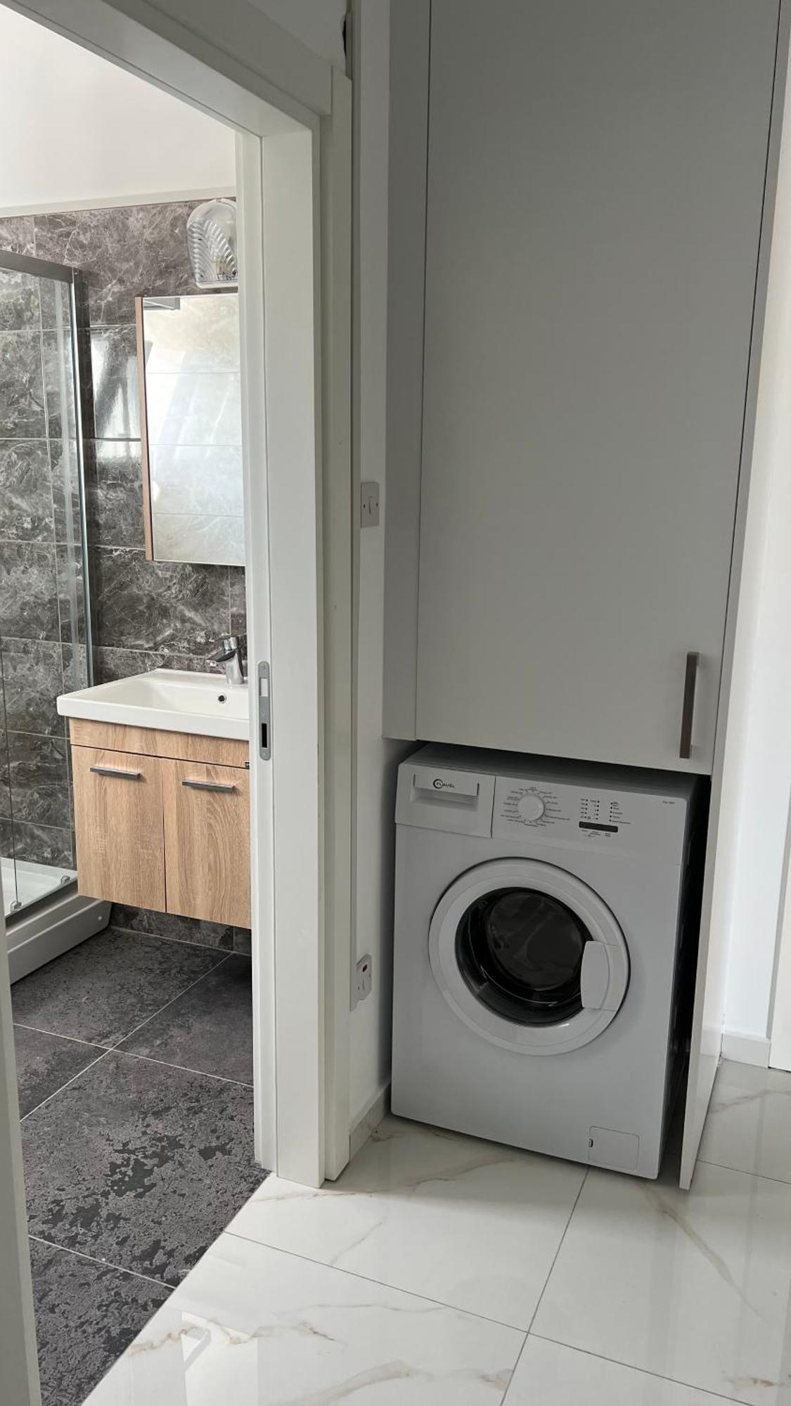 Tetris Apartment Spacious Comfortable Nicosia Phòng bức ảnh