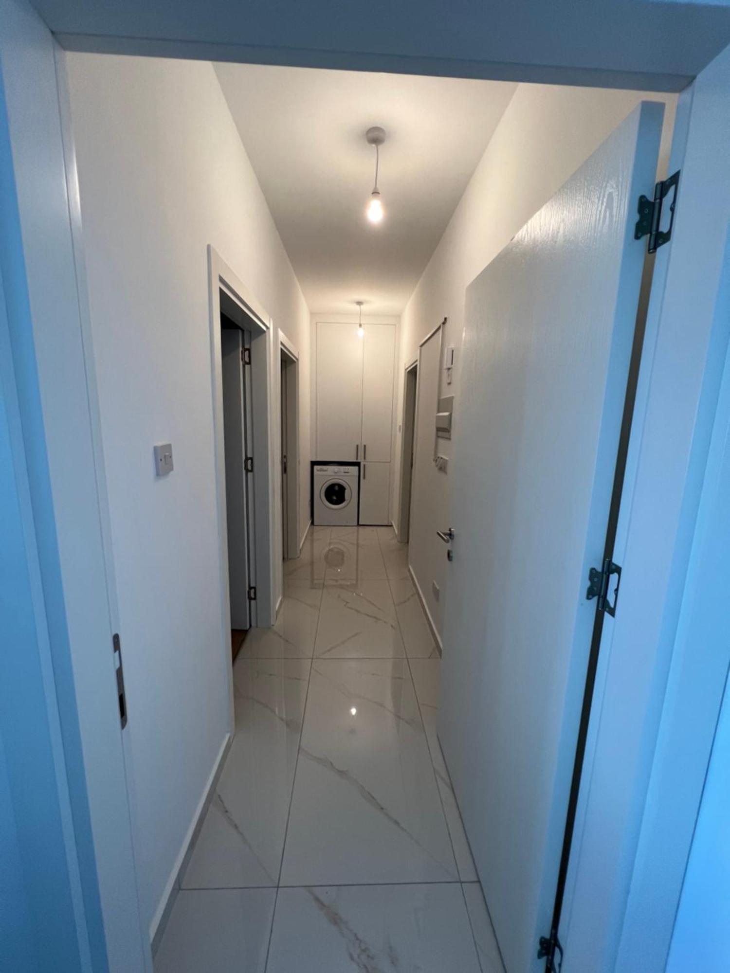 Tetris Apartment Spacious Comfortable Nicosia Phòng bức ảnh