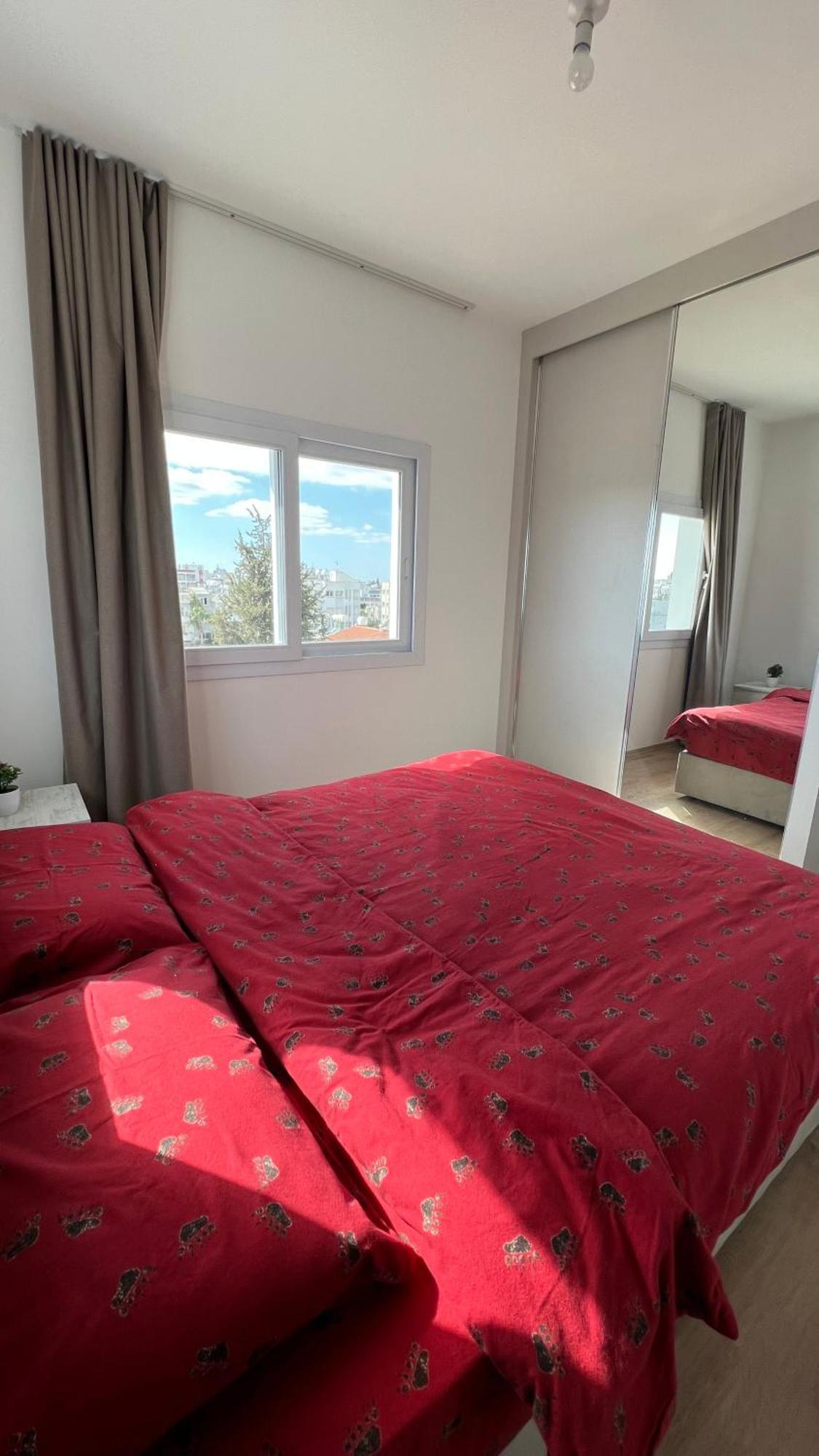 Tetris Apartment Spacious Comfortable Nicosia Phòng bức ảnh
